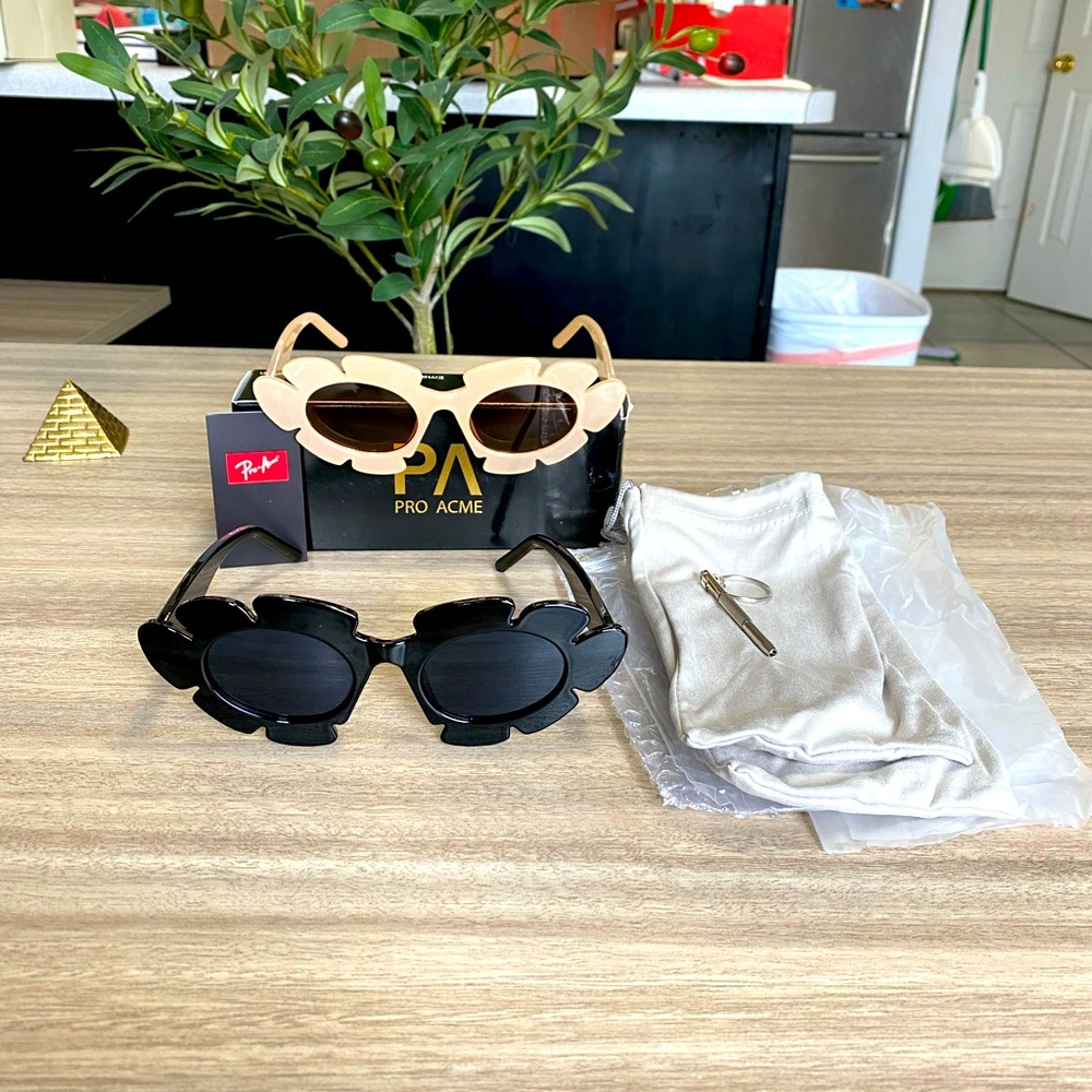 Pro Acme Trendy Flower Sunglasses Cat Eye for Women Retro UV400 2 for 1 glasses